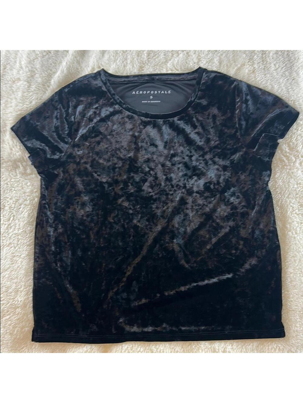 Aeropostale Women's Black Crushed Velvet Short Sleeve Top Stretch Casual Tee